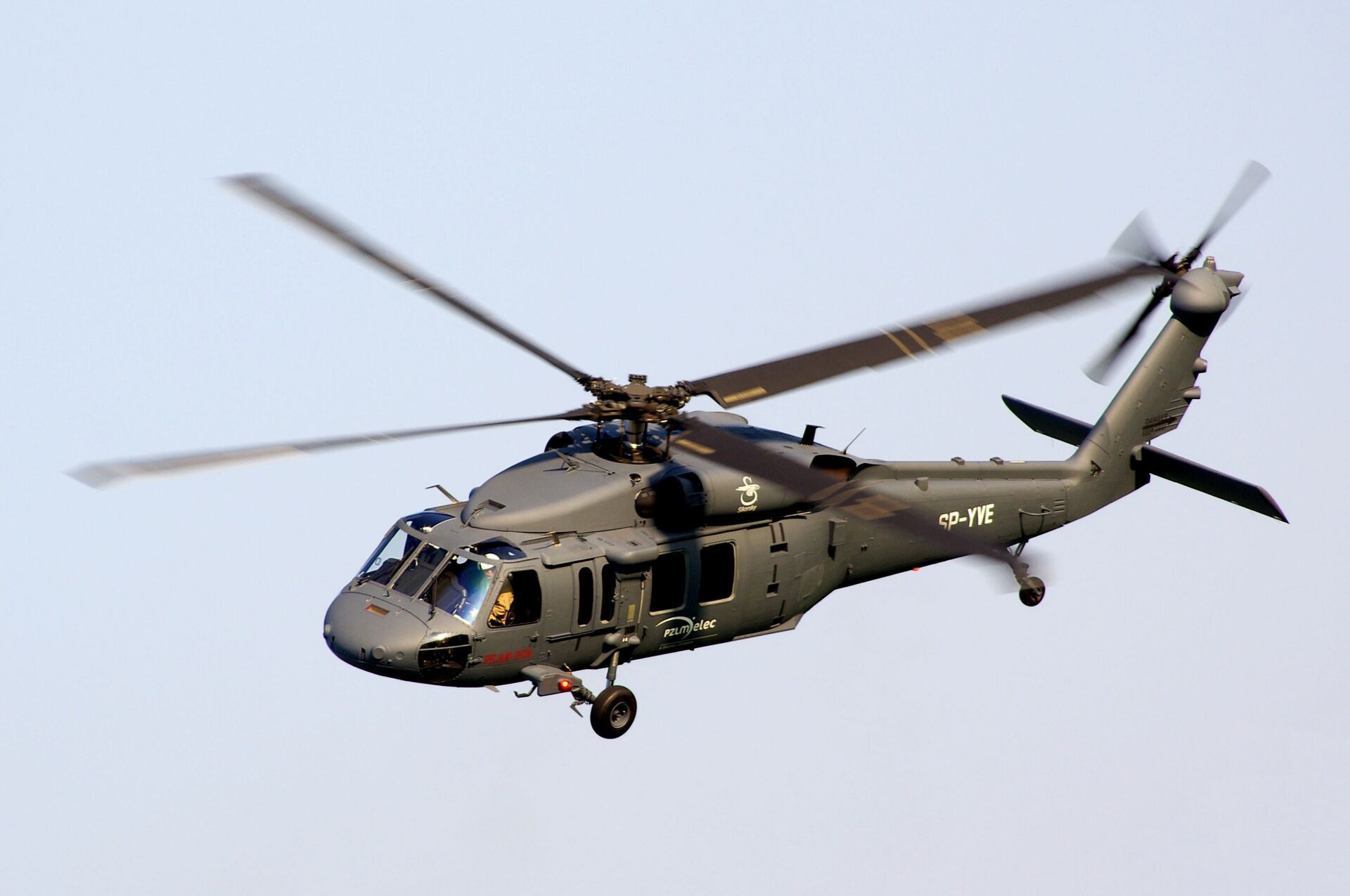 Máy bay trực thăng Sikorsky UH-60 Black Hawk - Sputnik Việt Nam, 1920, 05.10.2021