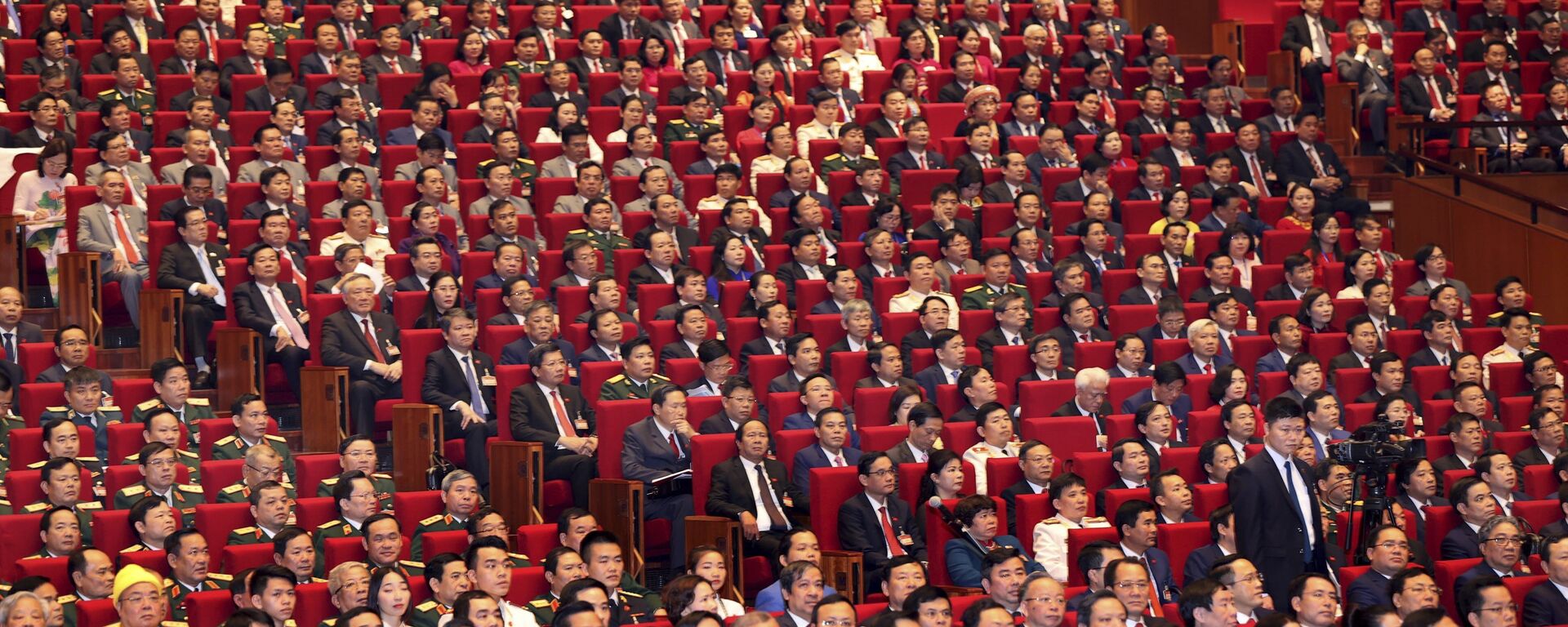 Các đại biểu trong lễ khai mạc Đại hội lần thứ XIII của Đảng Cộng sản Việt Nam tại Hà Nội - Sputnik Việt Nam, 1920, 25.05.2021