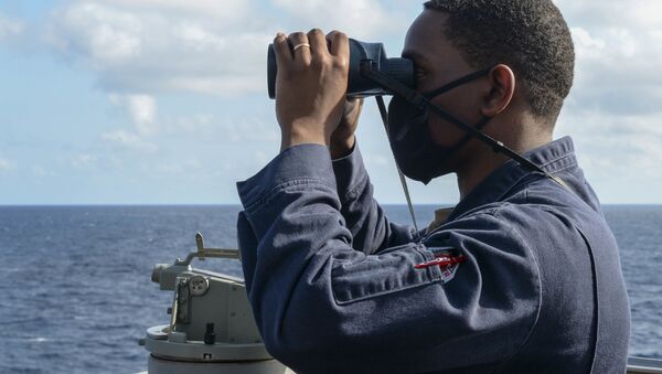 Khu trục hạm USS Russell (DDG-59) ở Biển Đông - Sputnik Việt Nam