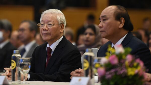 Tổng Bí thư, Chủ tịch nước Nguyễn Phú Trọng và Thủ tướng Nguyễn Xuân Phúc. - Sputnik Việt Nam