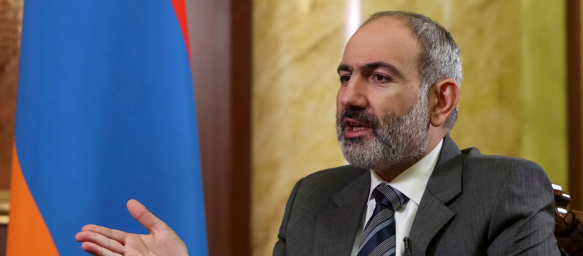 Thủ tướng Armenia Nikol Pashinyan trong cuộc phỏng vấn với Reuters ở Yerevan, Armenia - Sputnik Việt Nam, 1920, 15.05.2021