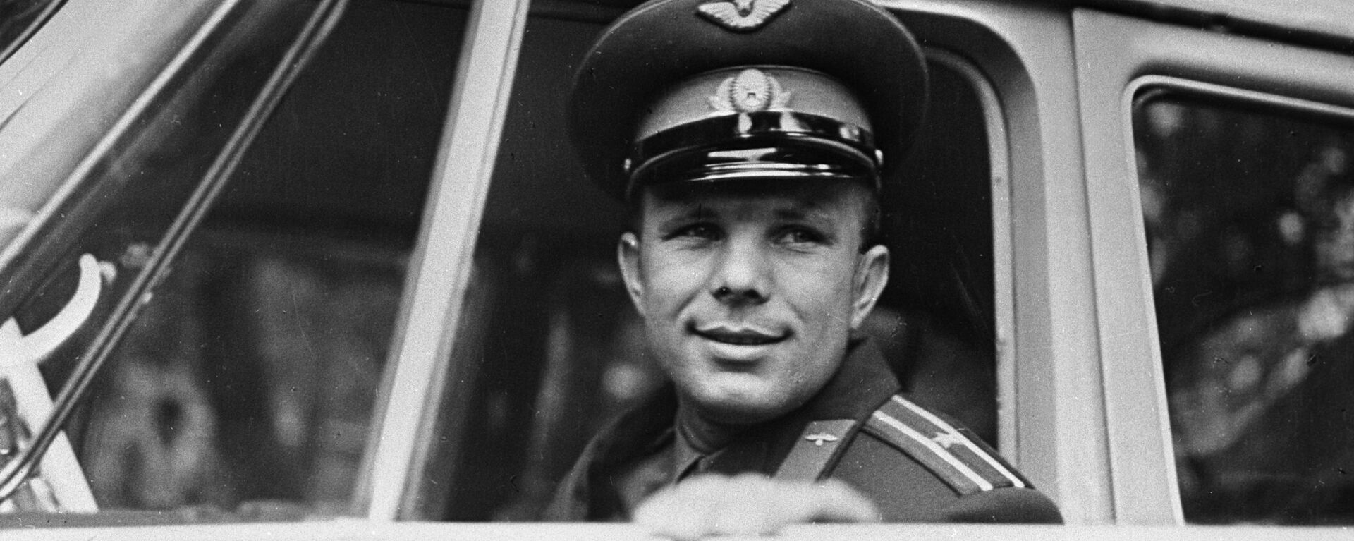 Nhà du hành vũ trụ đầu tiên của thế giới, Anh hùng Liên Xô Yuri Gagarin. - Sputnik Việt Nam, 1920, 09.03.2024