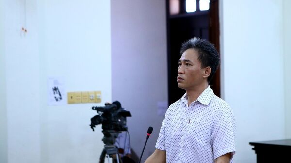 Bị cáo Quách Duy bị tuyên phạt 4 năm 6 tháng tù. - Sputnik Việt Nam
