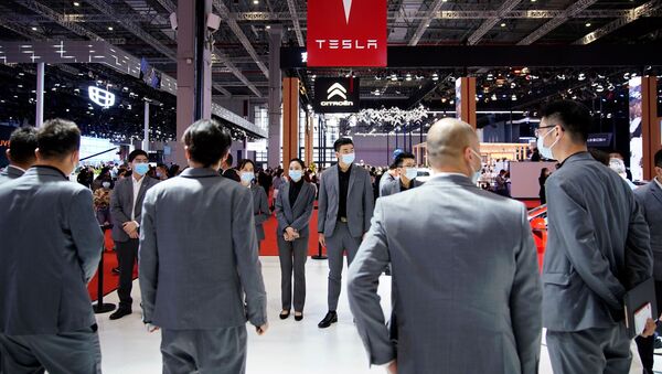 Gian hàng Tesla tại Triển lãm Ô tô Quốc tế Thượng Hải - Sputnik Việt Nam