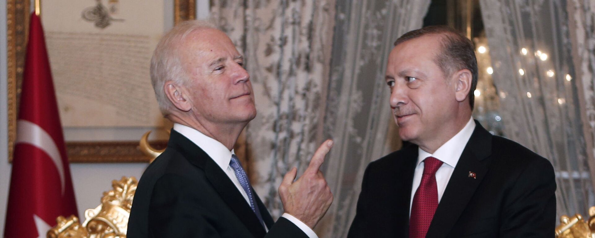 Joe Biden trong cuộc gặp với Recep Tayyip Erdogan ở Istanbul - Sputnik Việt Nam, 1920, 30.06.2022