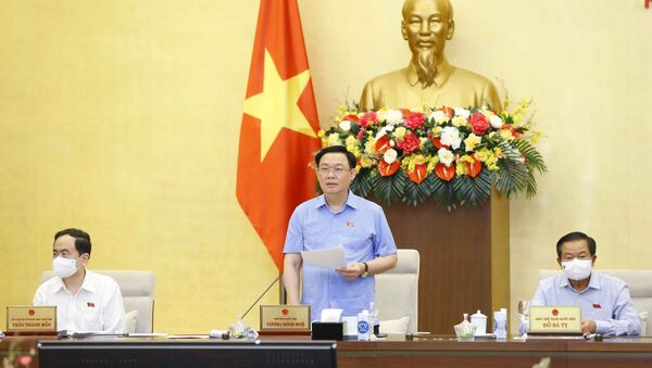 Chủ tịch Quốc hội Vương Đình Huệ phát biểu kết luận Phiên họp. - Sputnik Việt Nam