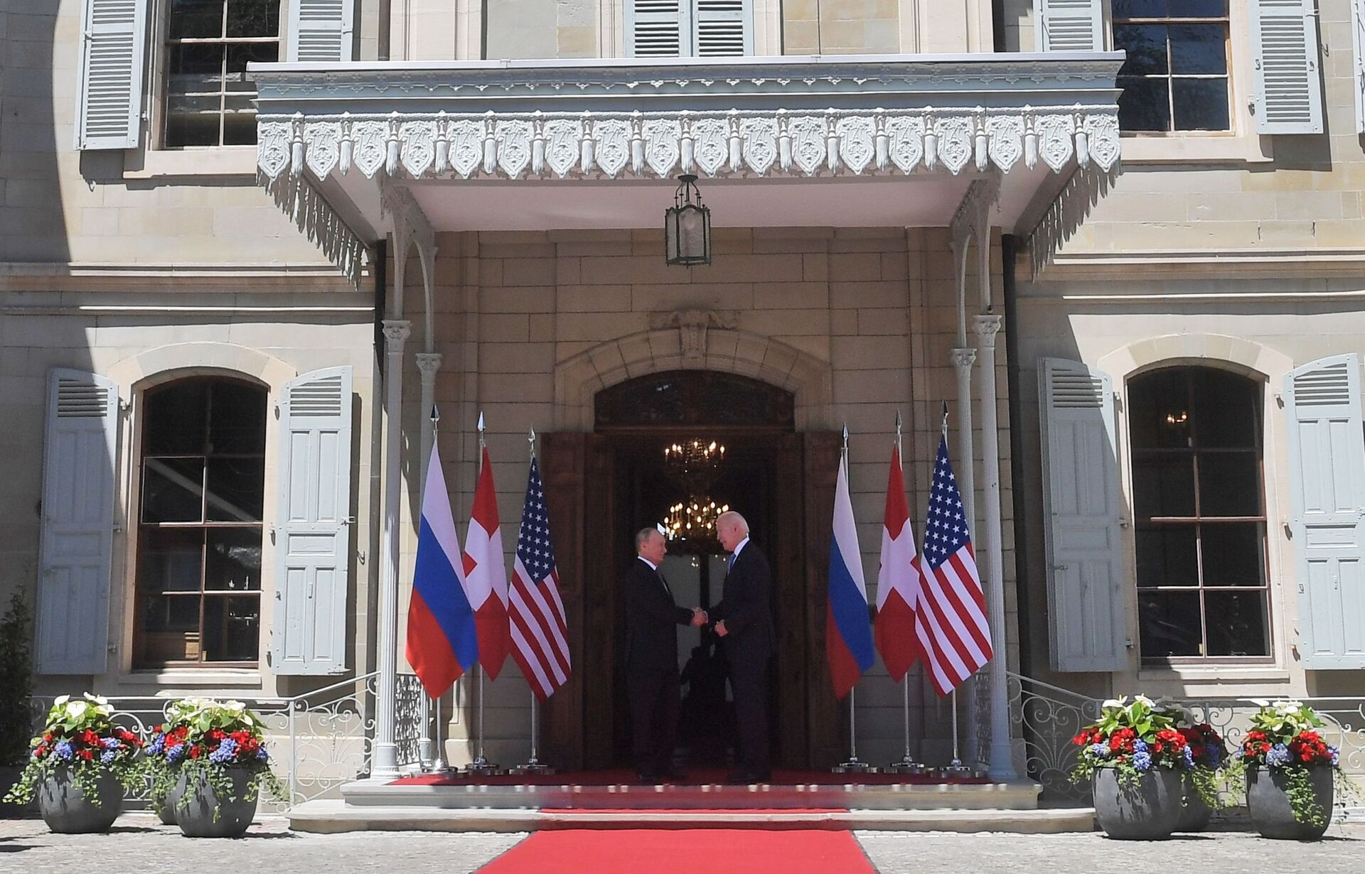 «Không phải tái khởi động mà trở lại bang giao bình thường»: Truyền thông thế giới nói về cuộc gặp Putin-Biden - Sputnik Việt Nam, 1920, 18.06.2021