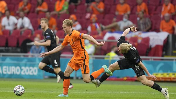 Trận đấu vòng bảng giữa đội tuyển Hà Lan và đội tuyển Áo tại EURO 2020 - Sputnik Việt Nam