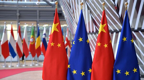 Cờ của Liên minh Châu Âu và CHND Trung Hoa - Sputnik Việt Nam