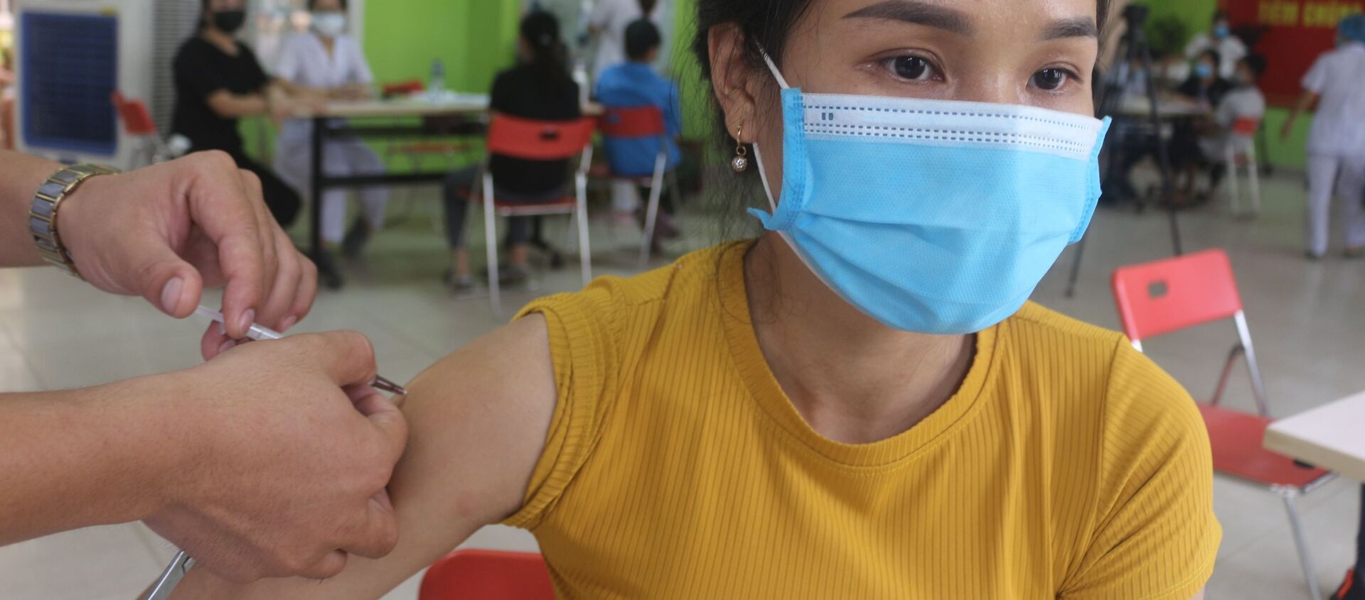 Cư dân các xã, phường biên giới của thành phố Móng được tiêm vaccine phòng COVID-19 mũi 2. - Sputnik Việt Nam, 1920, 05.08.2021