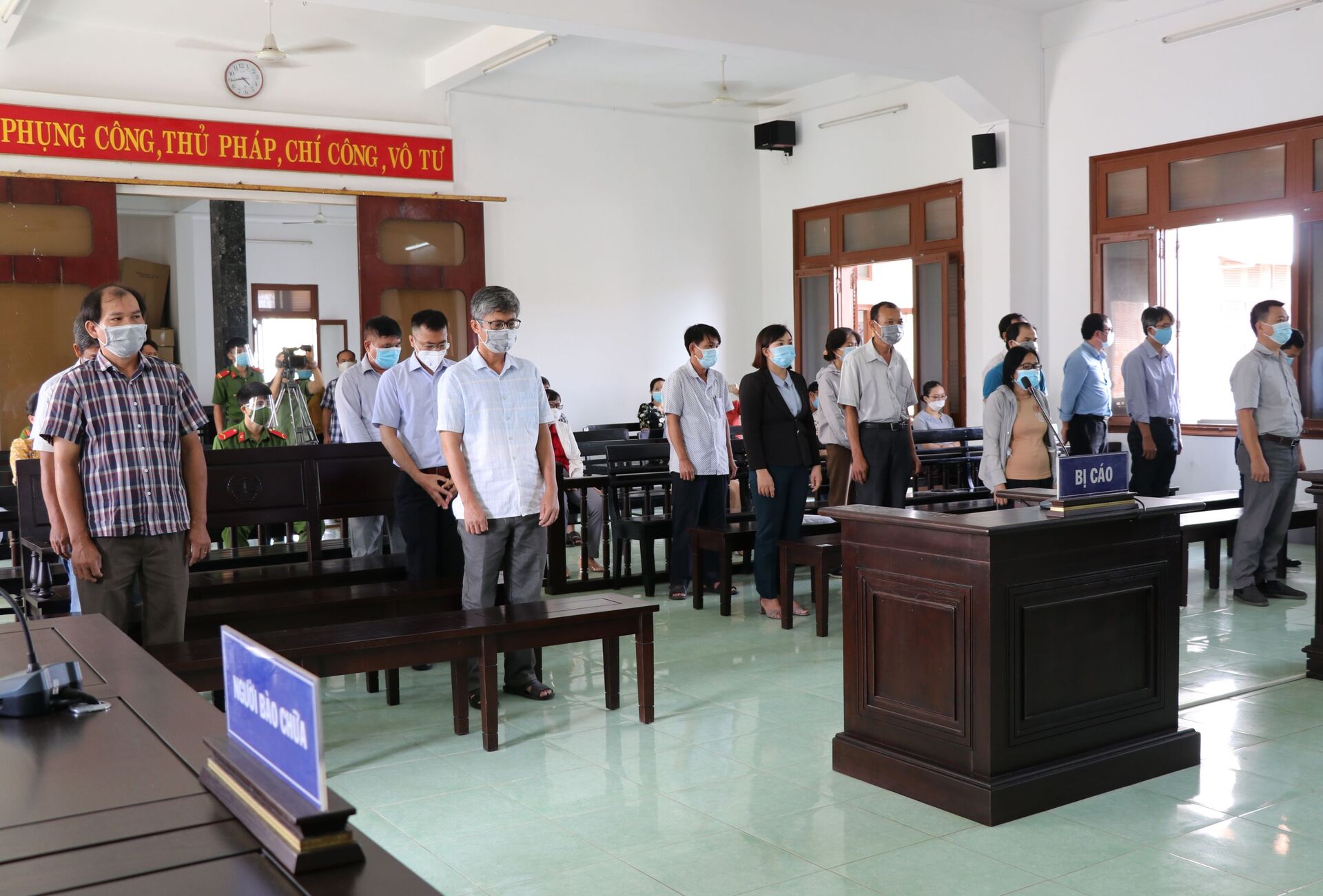  Các bị cáo tại phiên tòa - Sputnik Việt Nam, 1920, 05.10.2021