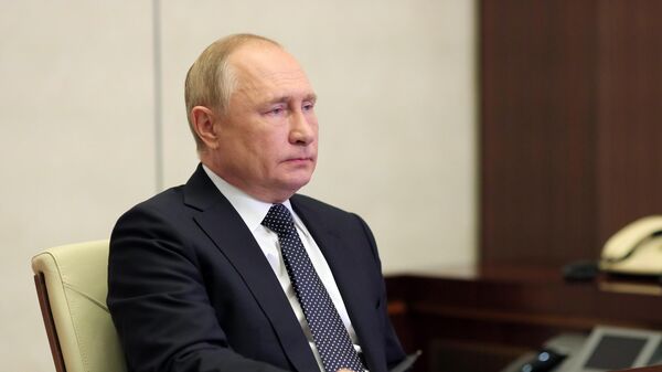 Tổng thống Nga khi ông Vladimir Putin phát biểu tại cuộc họp thượng đỉnh G20 trong chế độ hội nghị truyền hình - Sputnik Việt Nam