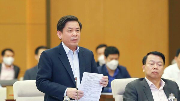 Bộ trưởng Bộ Giao thông vận tải Nguyễn Văn Thể trình bày tờ trình - Sputnik Việt Nam