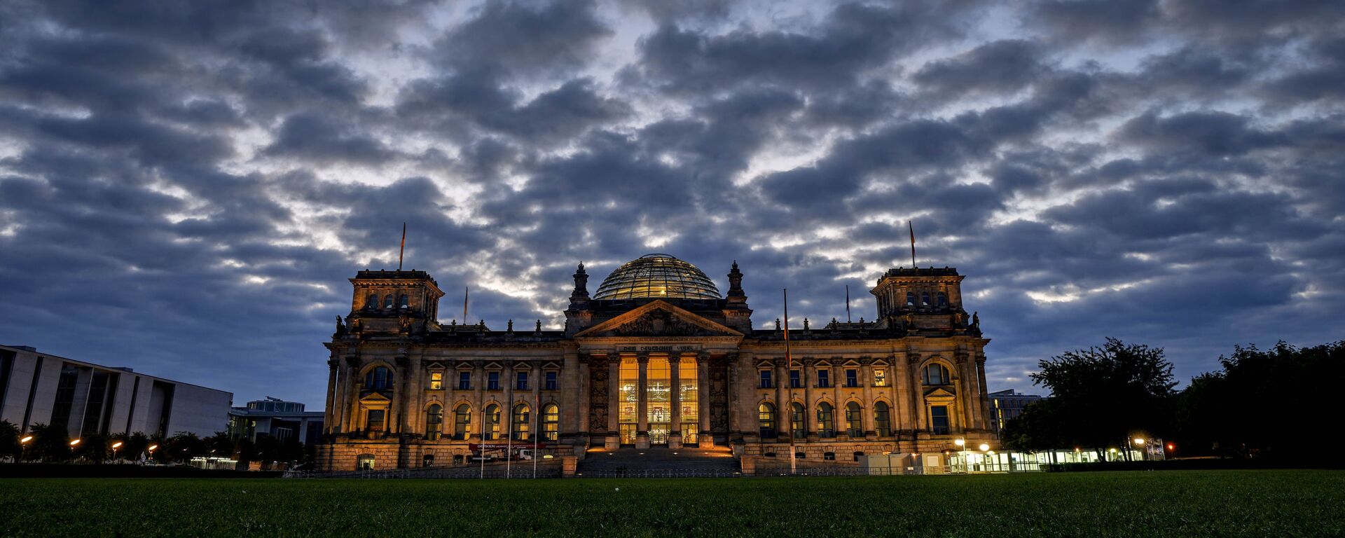 Bầu trời buổi tối trên Bundestag, Berlin - Sputnik Việt Nam, 1920, 16.08.2023