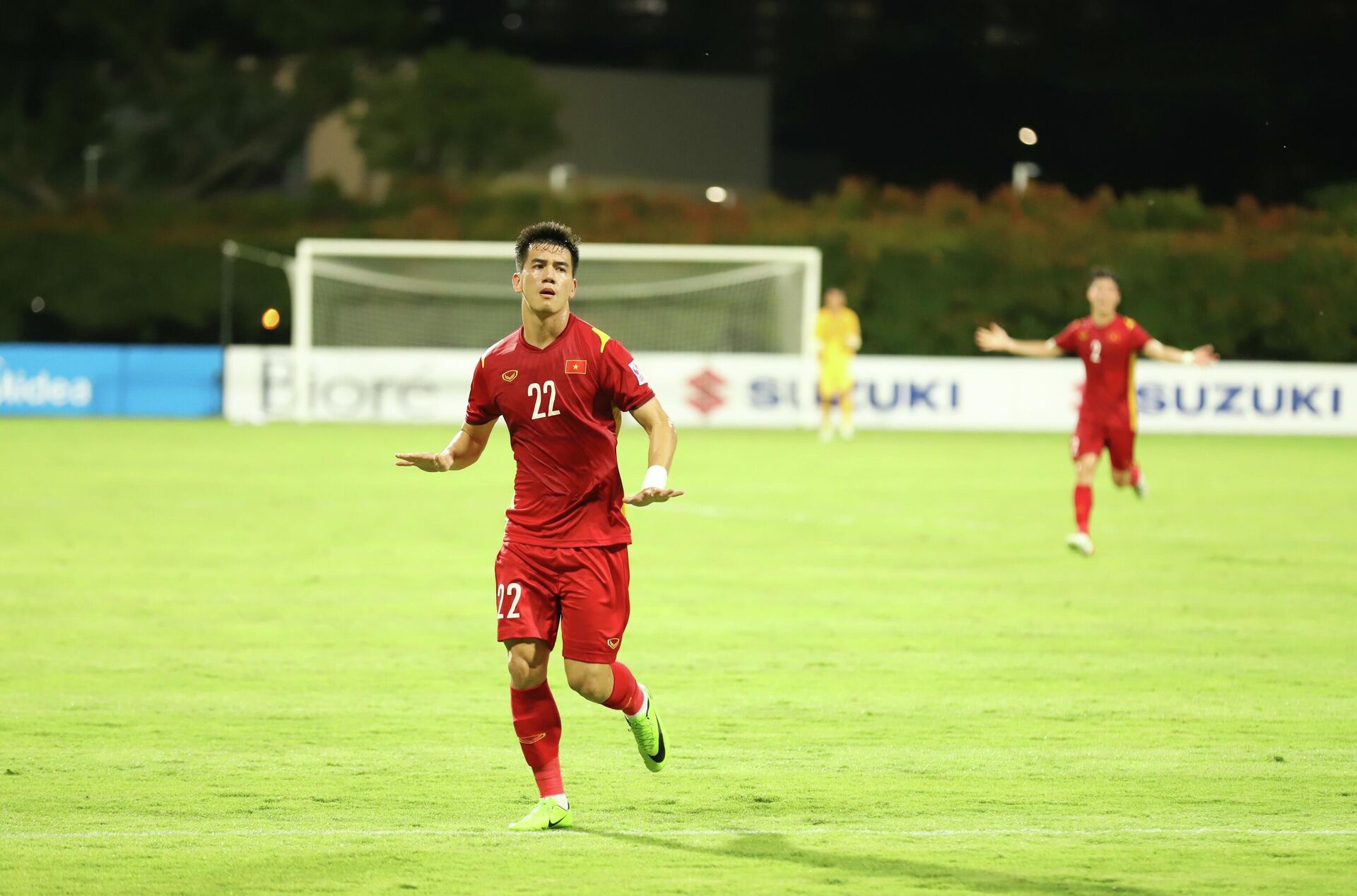 Tiền đạo Tiến Linh tại trận đấu với Campuchia trong khuôn khổ AFF Suzuki Cup 2020 - Sputnik Việt Nam, 1920, 13.01.2022