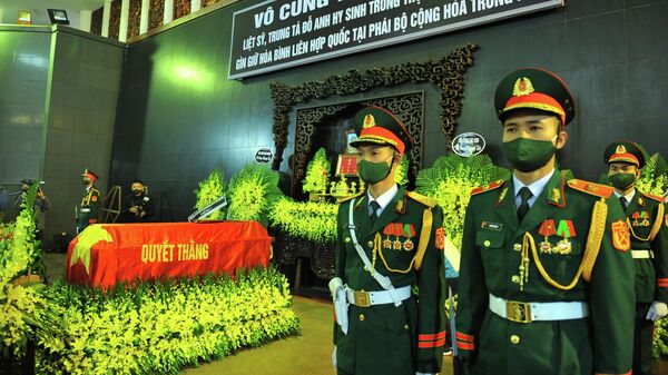 Lễ tang Trung tá Đỗ Anh được tổ chức trọng thể tại Nhà tang lễ Quốc gia (số 5 Trần Thánh Tông, Hà Nội) - Sputnik Việt Nam