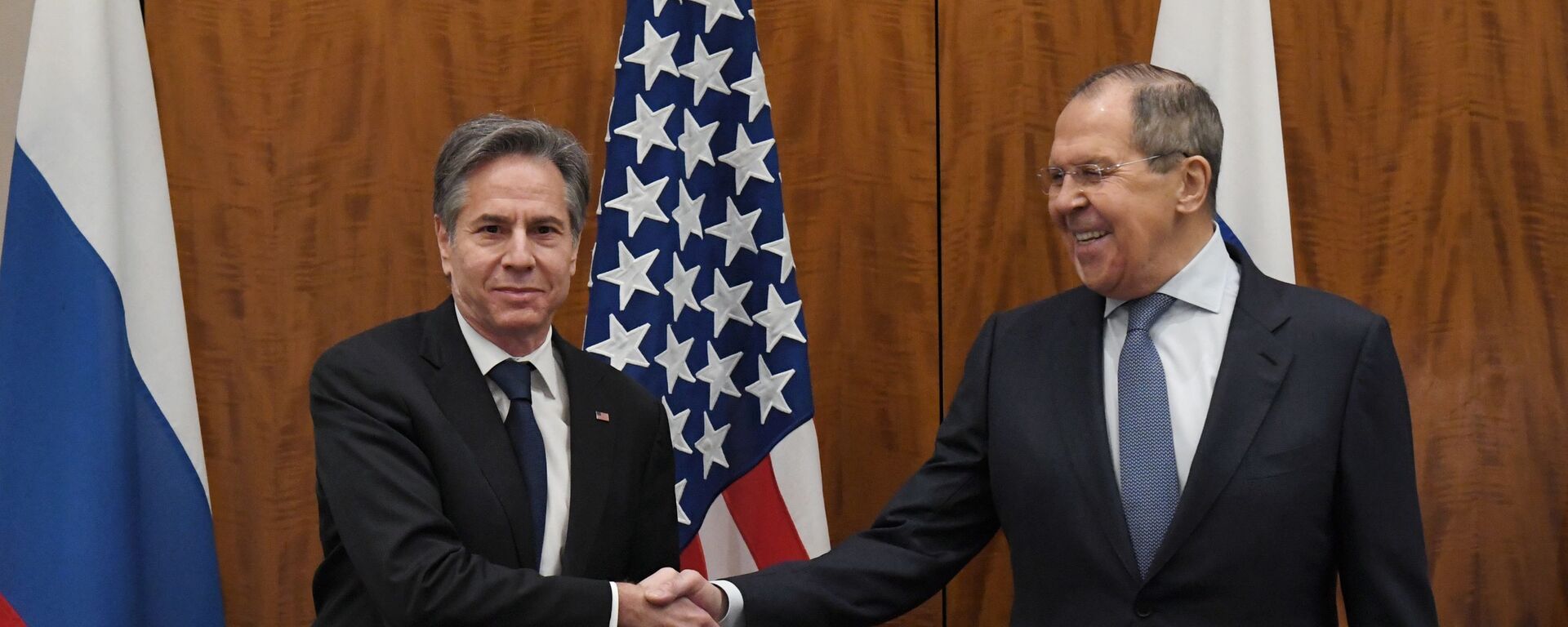 Ngoại trưởng Hoa Kỳ Anthony Blinken và Ngoại trưởng Nga Sergei Lavrov trong cuộc gặp ở Geneva - Sputnik Việt Nam, 1920, 12.02.2022