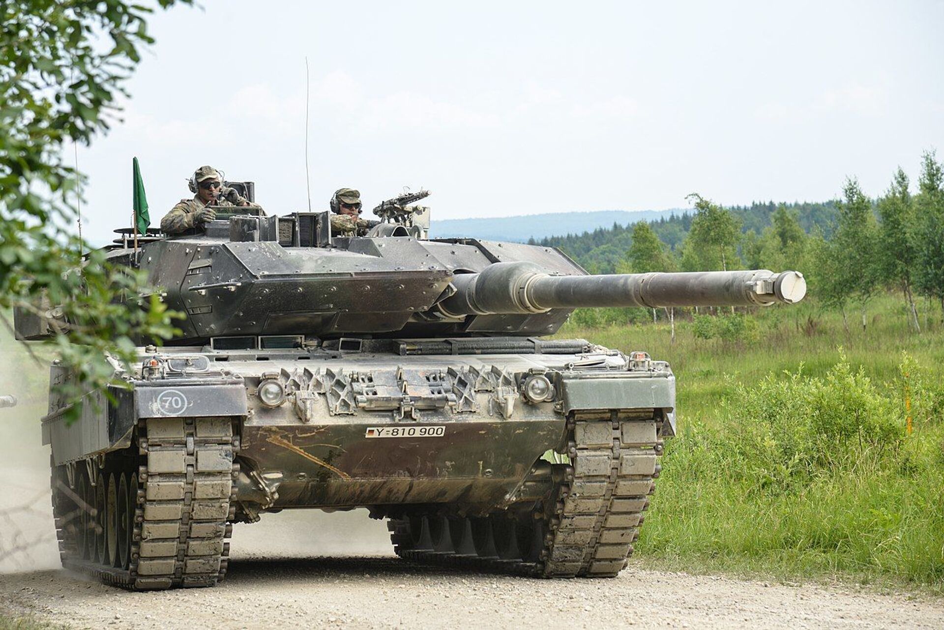 Leopard 2A6 của Sư đoàn tăng số 1 Đức trong cuộc thi  Strong Europe Tank Challenge, ngày 7 tháng 6 năm 2018 - Sputnik Việt Nam, 1920, 27.01.2022