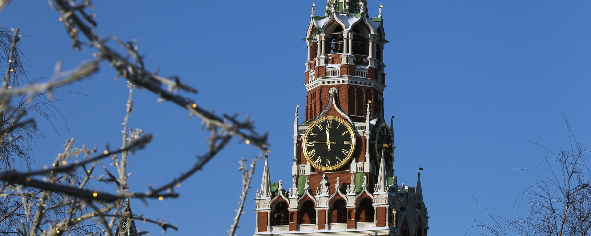 Tháp Spasskaya của Điện Kremlin Moscow. - Sputnik Việt Nam, 1920, 09.04.2022