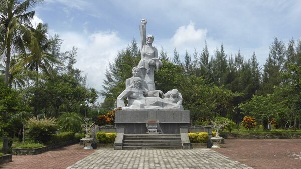 Đài tưởng niệm các nạn nhân tại Sơn Mỹ - Sputnik Việt Nam