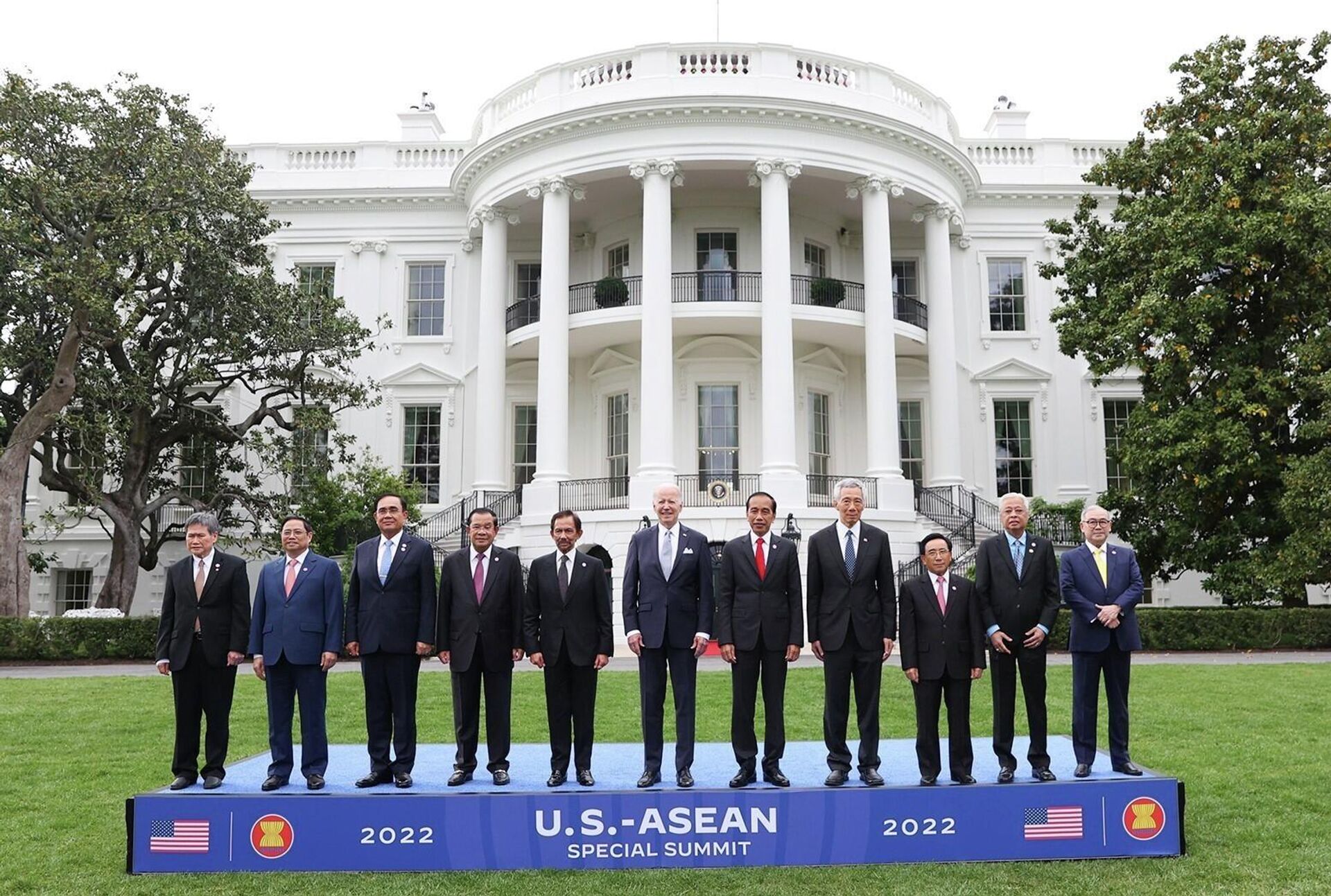 Tổng thống Hợp chúng quốc Hoa Kỳ Joseph Robinette Biden Jr và các Lãnh đạo ASEAN. - Sputnik Việt Nam, 1920, 15.05.2022