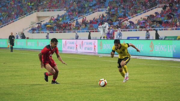 Trận đấu tranh HCĐ giữa U23 Indonesia - U23 Malaysia tại SEA Games 31 - Sputnik Việt Nam