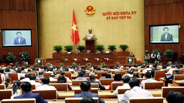 Quốc hội thảo luận về về dự kiến Chương trình xây dựng luật, pháp lệnh năm 2023 - Sputnik Việt Nam