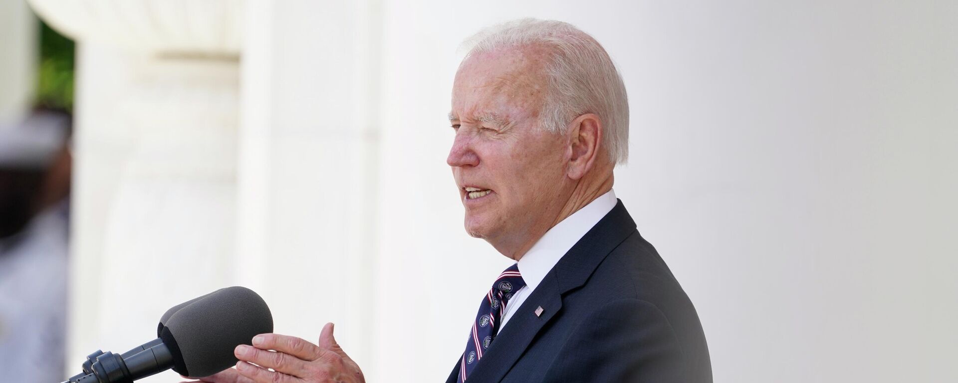 Tổng thống Joe Biden phát biểu tại Nghĩa trang Quốc gia Arlington trong lễ tưởng niệm Chiến sĩ trận vong của Hoa Kỳ - Sputnik Việt Nam, 1920, 21.09.2022