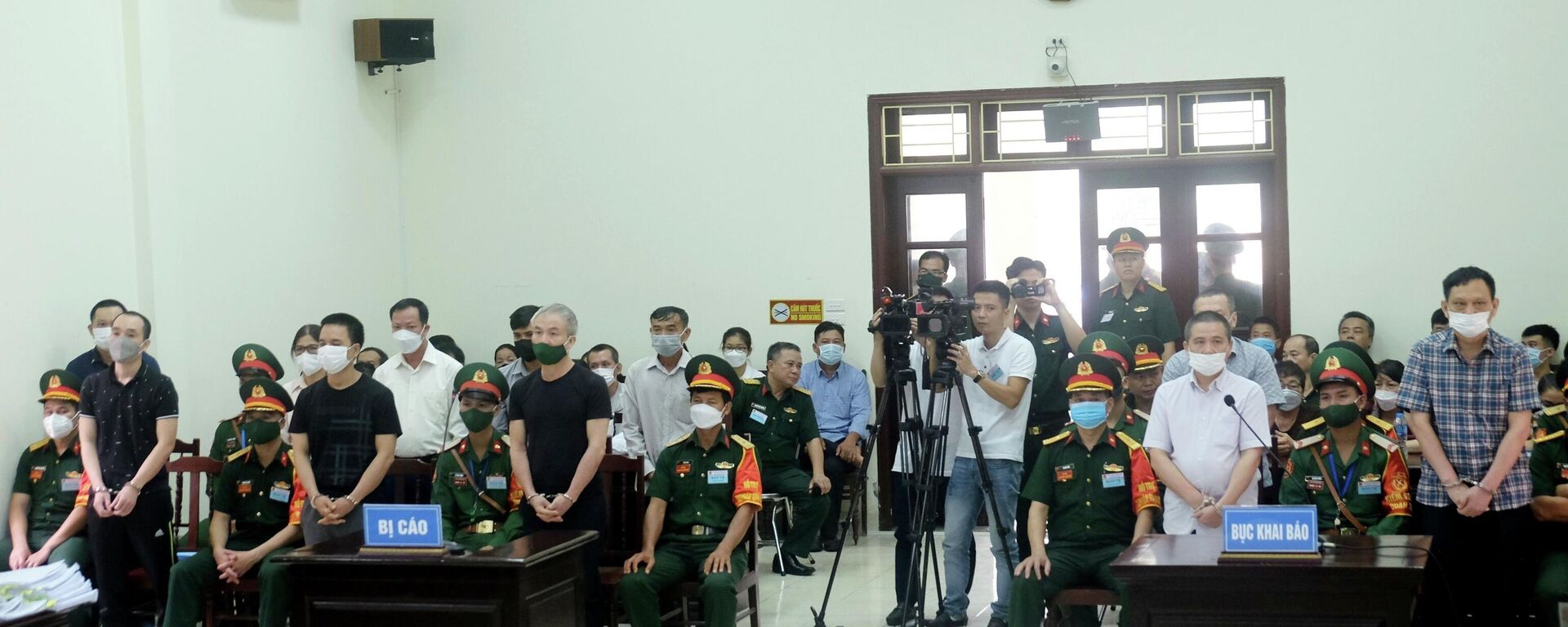 14 bị cáo trong vụ buôn lậu gần 200 triệu lít xăng phải ra hầu tòa - Sputnik Việt Nam, 1920, 12.07.2022