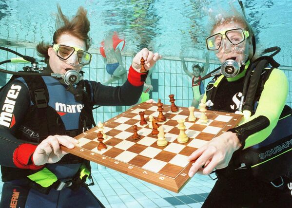 Những người chơi cờ dưới nước ở Đức - Sputnik Việt Nam