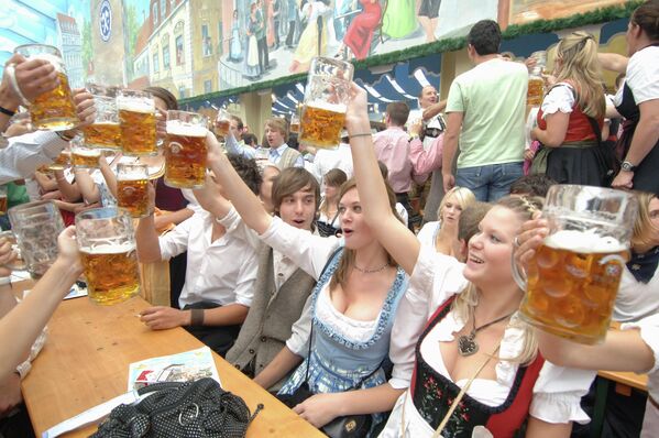 Lễ hội bia &quot;Oktoberfest&quot; ở Munich - Sputnik Việt Nam