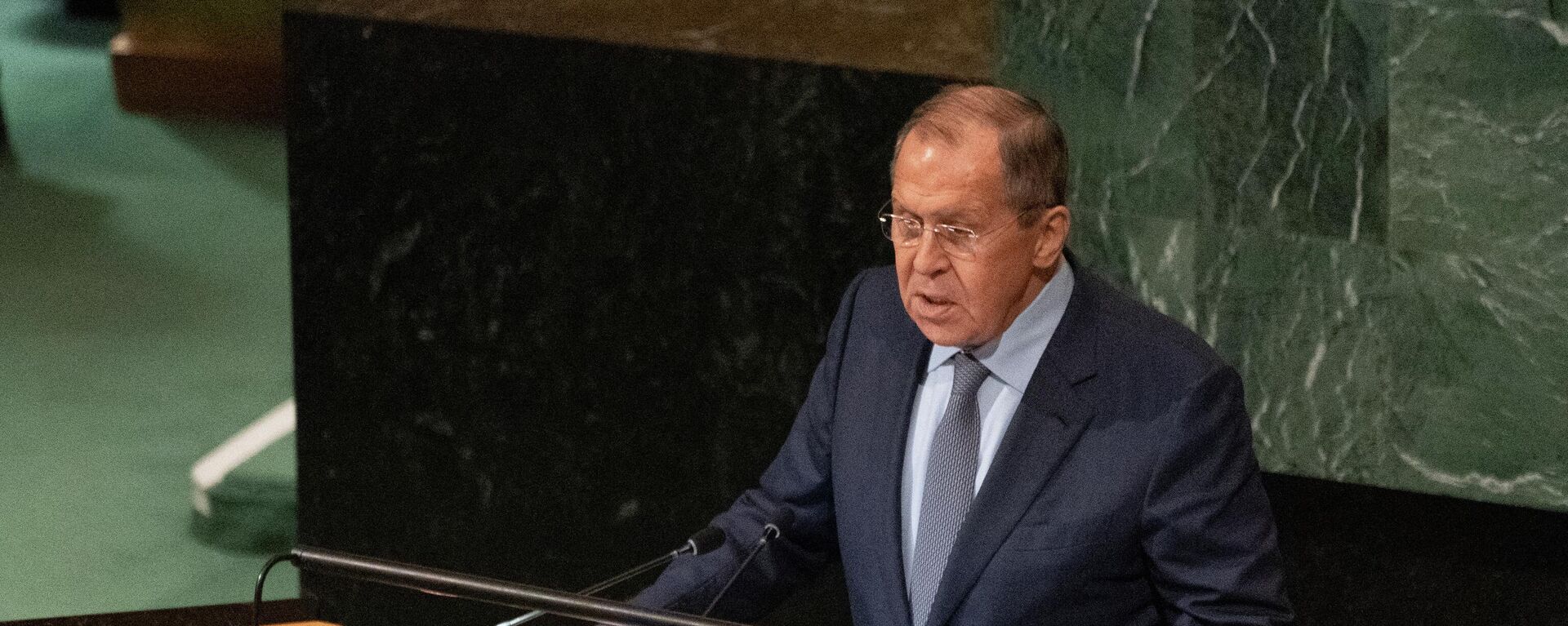 Bộ trưởng Ngoại giao Nga Sergei Lavrov phát biểu tại phiên họp thứ 77 của Đại hội đồng Liên hợp quốc tại Trụ sở Liên hợp quốc ở New York - Sputnik Việt Nam, 1920, 25.09.2022