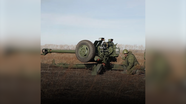 Quân tiếp viện được huy động của Nga trải qua khóa huấn luyện đặc biệt ở vùng Novosibirsk - Sputnik Việt Nam