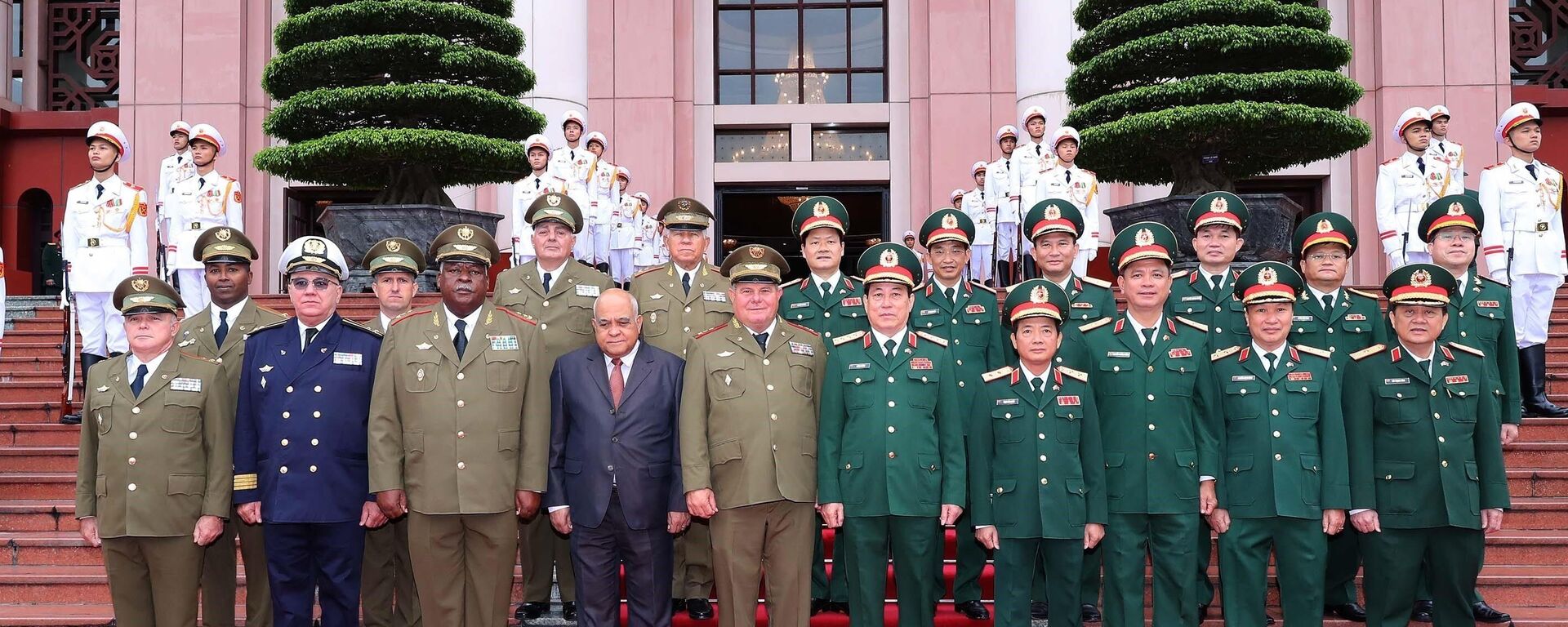 Chủ nhiệm Chính trị các Lực lượng vũ trang Cách mạng Cuba thăm chính thức Việt Nam - Sputnik Việt Nam, 1920, 05.12.2022