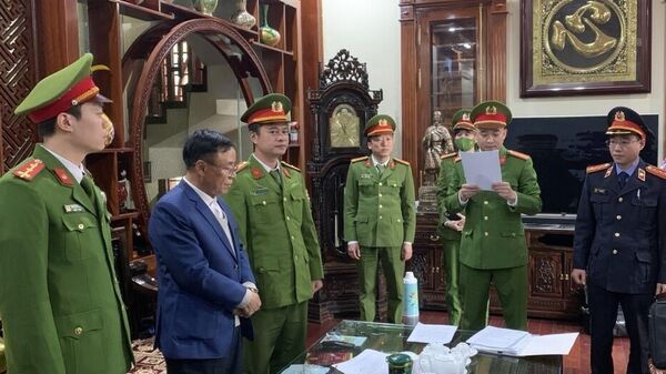 Hà Nam: Khởi tố, bắt tạm giam đối với Trương Minh Hiến, Vũ Hữu Song - Sputnik Việt Nam