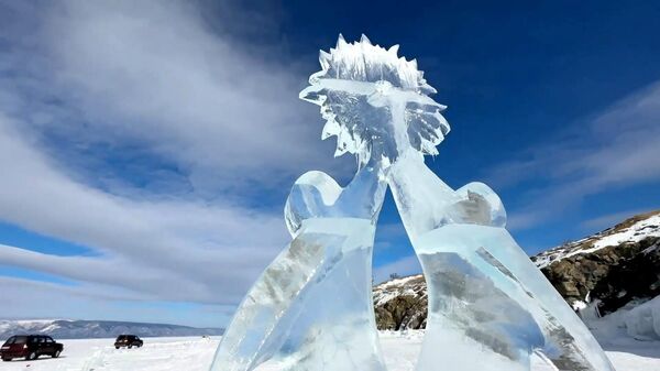 Vương quốc của Rồng băng: Triển lãm dài 1km với những tác phẩm điêu khắc bằng băng bên bờ hồ Baikal - Sputnik Việt Nam