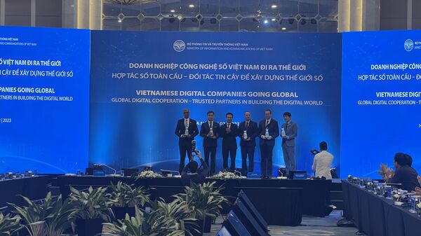 Hội nghị “Doanh nghiệp Công nghệ số Việt Nam đi ra thế giới” 2023 do Bộ Thông tin và Truyền thông chủ trì - Sputnik Việt Nam