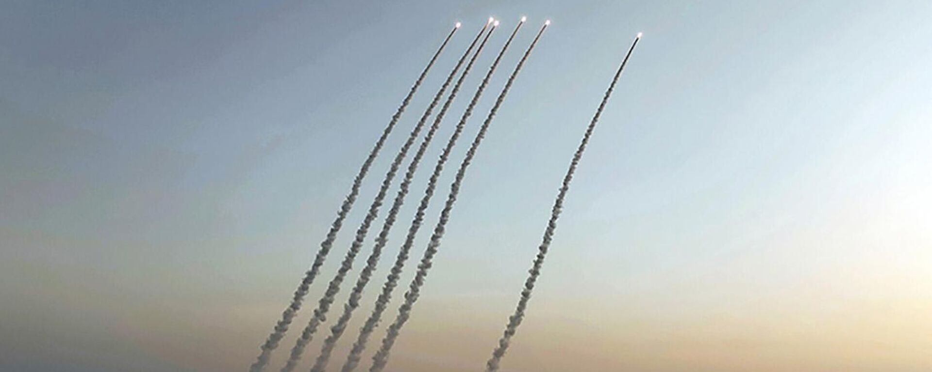 Các vụ phóng tên lửa trong cuộc tập trận ở Bắc Triều Tiên. - Sputnik Việt Nam, 1920, 09.03.2023