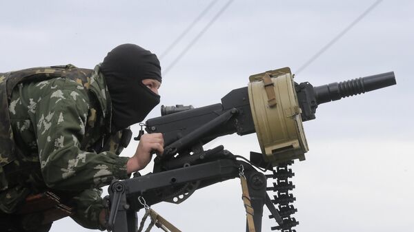 Lính Ukraina sử dụng súng phóng lựu tự động 30 ​​mm AGS-17 Plamya  - Sputnik Việt Nam