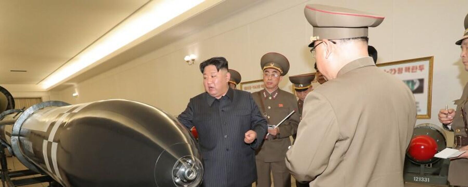 Nhà lãnh đạo Triều Tiên Kim Jong-un thảo luận về dự án vũ khí hạt nhân - Sputnik Việt Nam, 1920, 03.08.2023