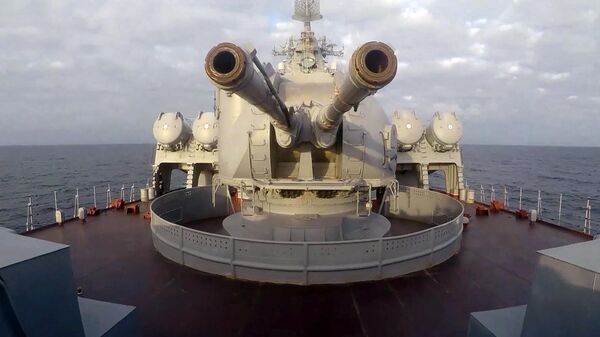 Khẩu đại bác trên tàu chiến thuộc Hạm đội Biển Đen của Nga trong cuộc tập trận ở Biển Đen - Sputnik Việt Nam