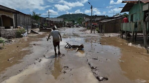 Trận mưa lớn gây lũ lụt nghiêm trọng ở Esmeraldas, Ecuador - Sputnik Việt Nam
