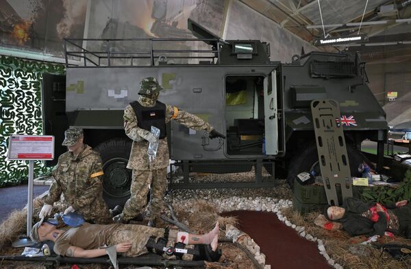 Xe thiết giáp sửa chữa di động chiến lợi phẩm, Diễn đàn Kỹ thuật-Quân sự Quốc tế Army-2023 - Sputnik Việt Nam