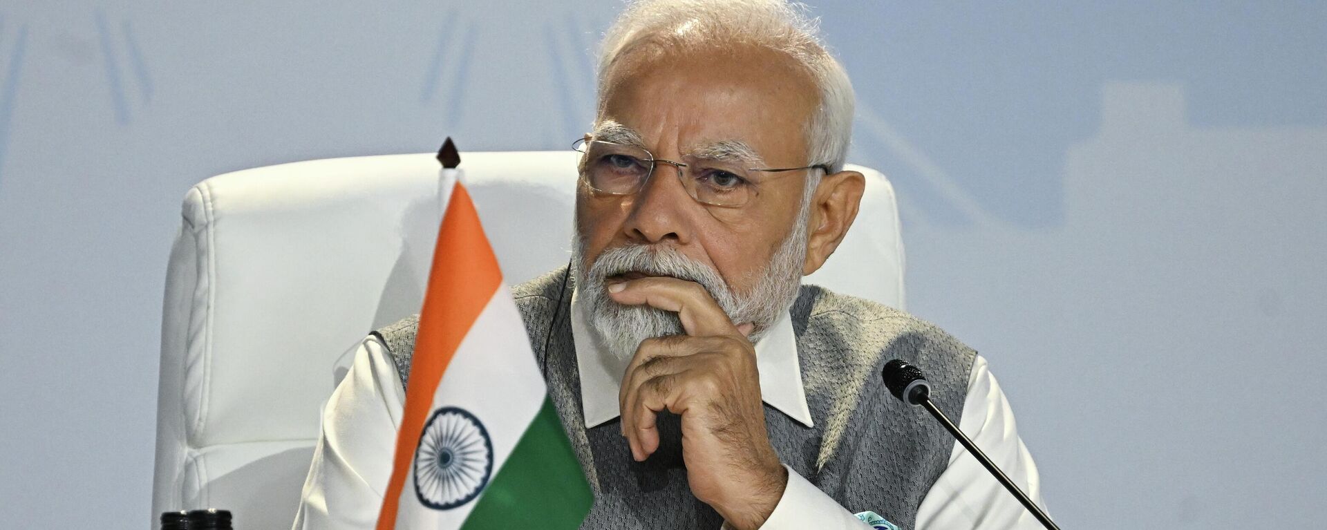 Thủ tướng Ấn Độ Narendra Modi tại cuộc họp báo tổng kết sau cuộc gặp chung của các nhà lãnh đạo BRICS với các nguyên thủ quốc gia và chính phủ các nước và tổ chức đa phương được mời. - Sputnik Việt Nam, 1920, 05.06.2024