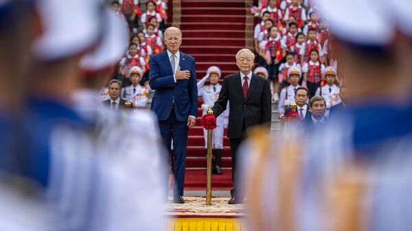Tổng Bí thư Nguyễn Phú Trọng chủ trì Lễ đón Tổng thống Hoa Kỳ Joe Biden thăm cấp Nhà nước tới Việt Nam - Sputnik Việt Nam