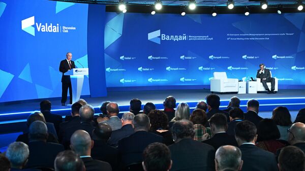 Tổng thống Nga Putin phát biểu tại Câu lạc bộ Thảo luận Quốc tế “Valdai” - Sputnik Việt Nam
