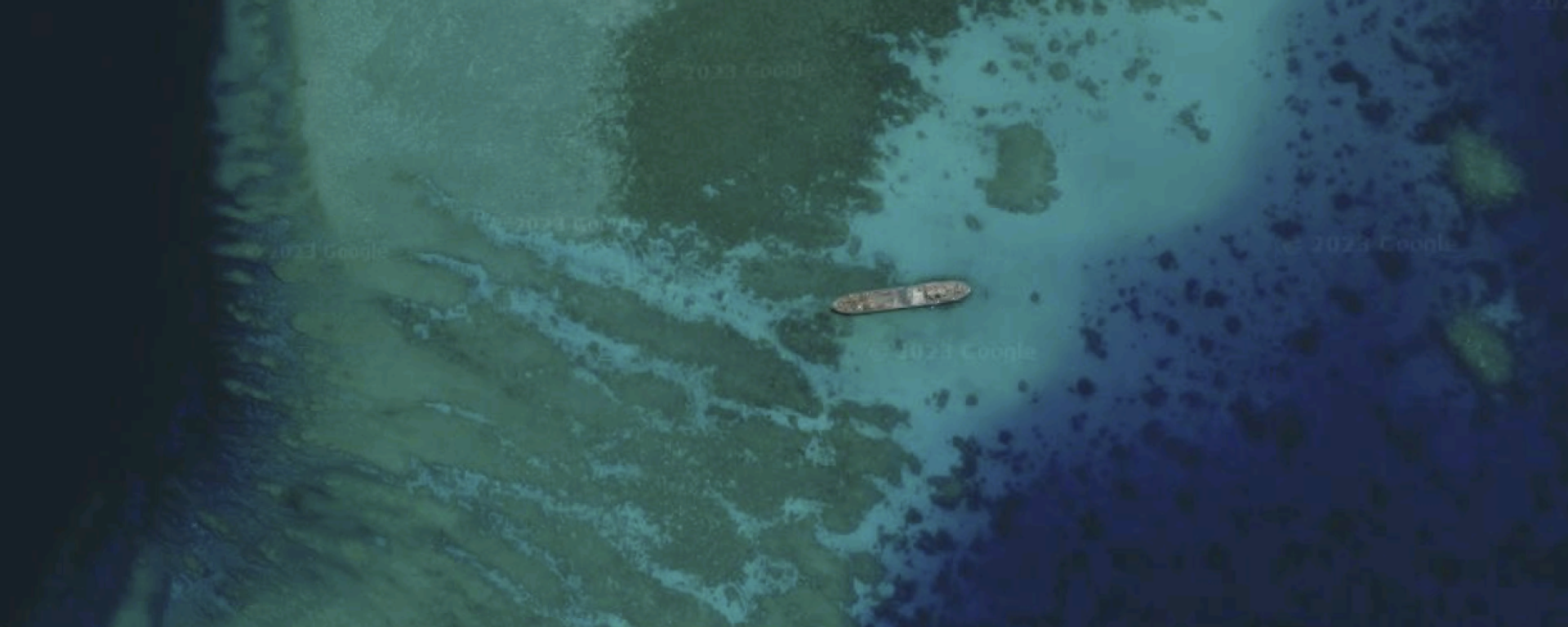 Tàu vận tải RMS Sierra Madre của Philippines cố tình neo đậu ở bãi cạn Second Thomas ở Biển Đông - Sputnik Việt Nam, 1920, 03.12.2023