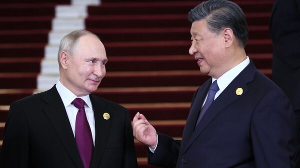 Tổng thống Nga Vladimir Putin và Chủ tịch nước Cộng hòa Nhân dân Trung Hoa (PRC) Tập Cận Bình - Sputnik Việt Nam