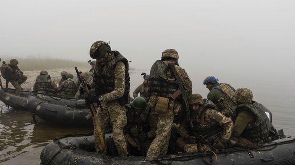 Quân Ukraina vượt sông Dnepr - Sputnik Việt Nam
