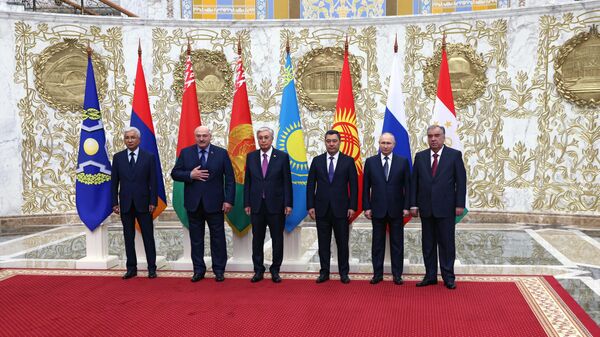 Tổng thống Nga V. Putin tham dự phiên họp Hội đồng An ninh tập thể CSTO - Sputnik Việt Nam
